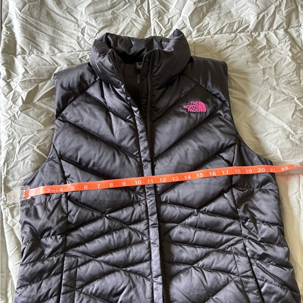 The North Face Women's Black and Pink Puffer Vest - Picture 3 of 4